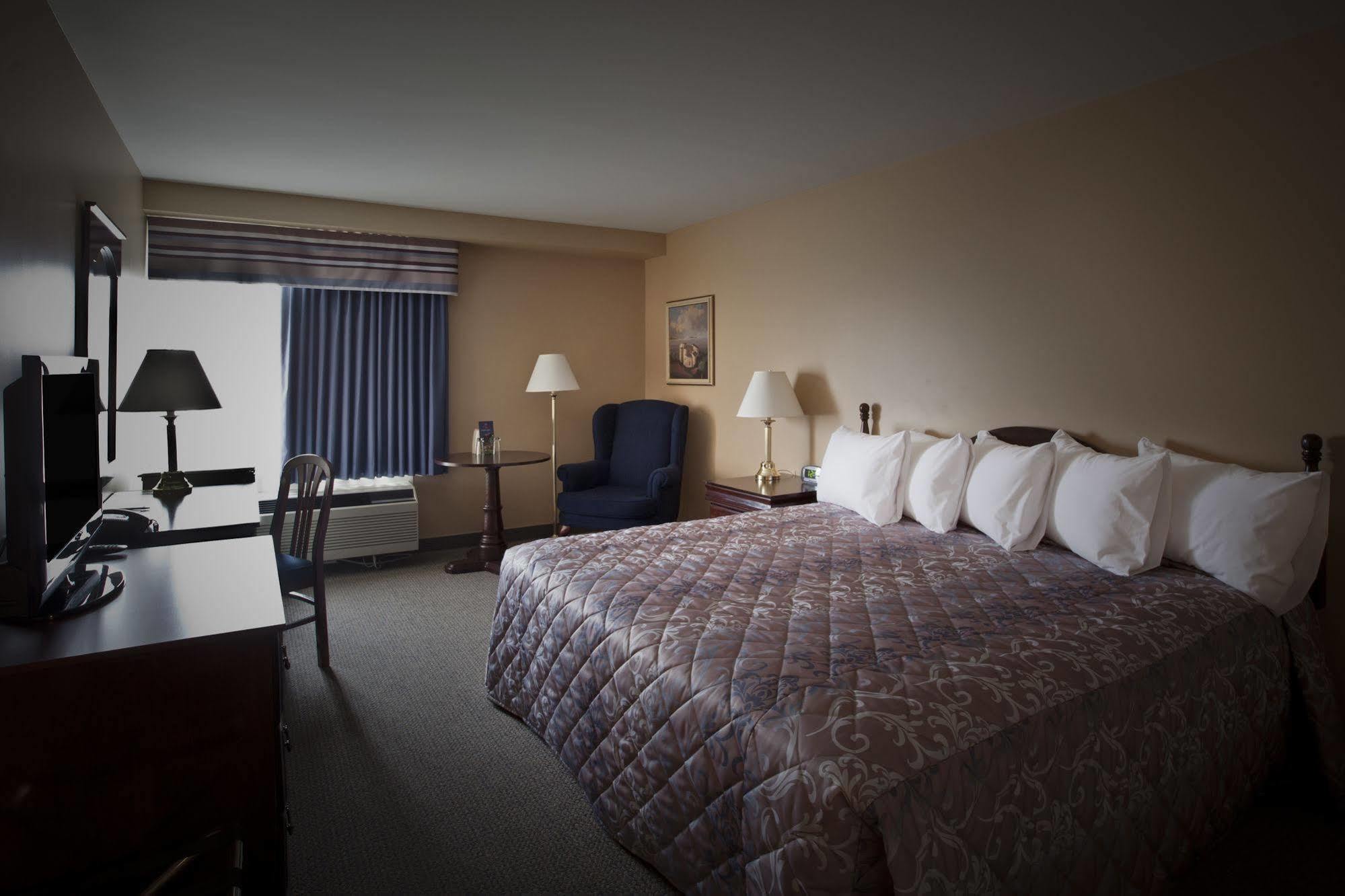 Repotel Aeroport Quebec 外观 照片